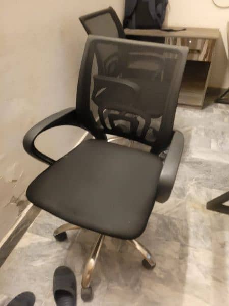 Office Chairs & Tables and UPS for Sale 4