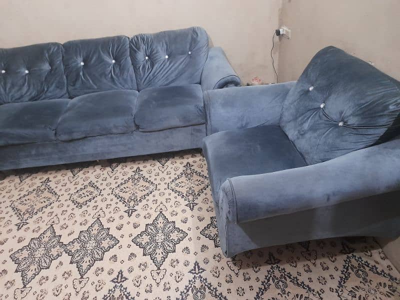 7 Seater Sofa Set Available for Sell 3