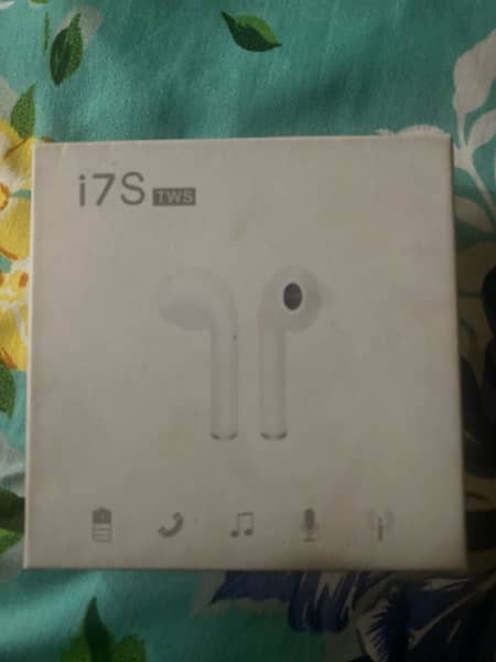 earbuds 2