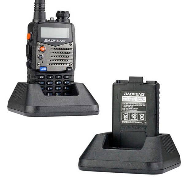 baofeng uv5RA DUAL BAND WALKIE TALKIES 3