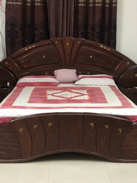 King size bed with mattress and side tables (Pure wood) 5