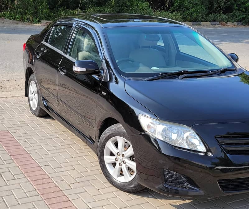 Toyota Corolla Altis 2010 4