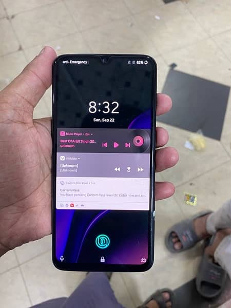 Oneplus 6t  8/128 1