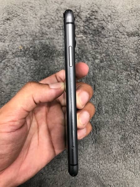 Iphone 11 64gb Non PTA 3