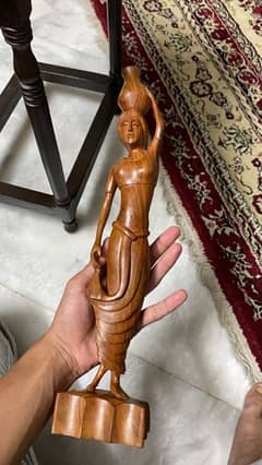 One piece original wood made statue from hunza made original 0