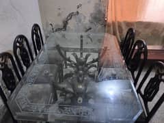 dining table like new with 6 chairs