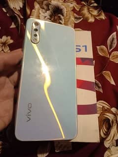 vivo s1 full box 9/10 condition no time pass 0