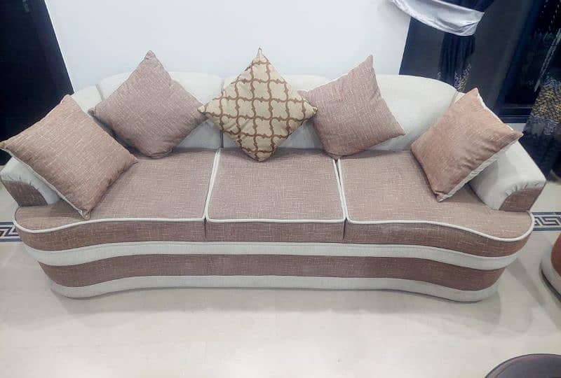 6 seater comforted sofa set 1