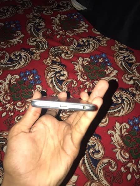 IPhone 6 10 by 10 condition 2