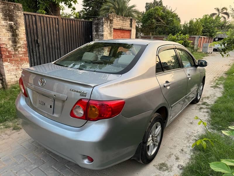 Toyota Corolla GLI 2010 4