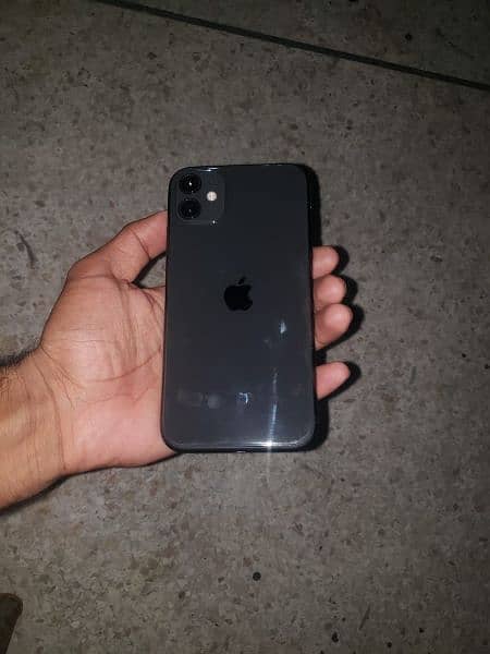 Iphone 11 64 GB Black Colour 2