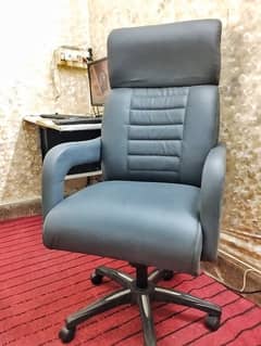 Boss chair / office chair / computer chair