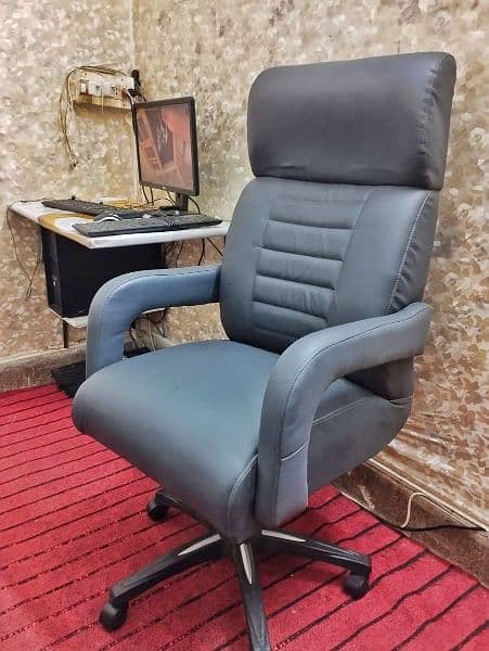 Boss chair / office chair / computer chair 1