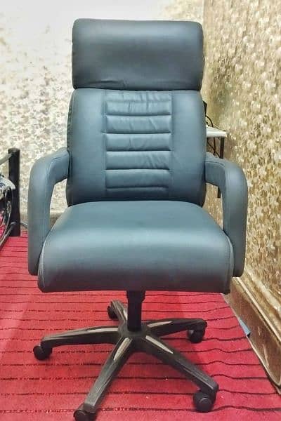 Boss chair / office chair / computer chair 2