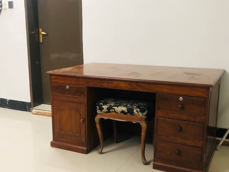 Full size wooden Study table / office table / computer table 0