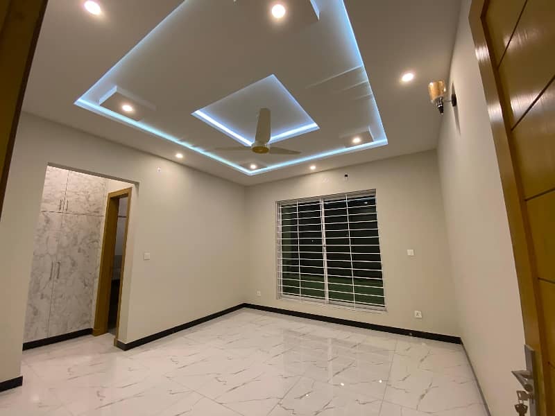 Luxury Brand New Designer Full House Available For Rent Bahria town phase 8 Rawalpindi Real Picture 9