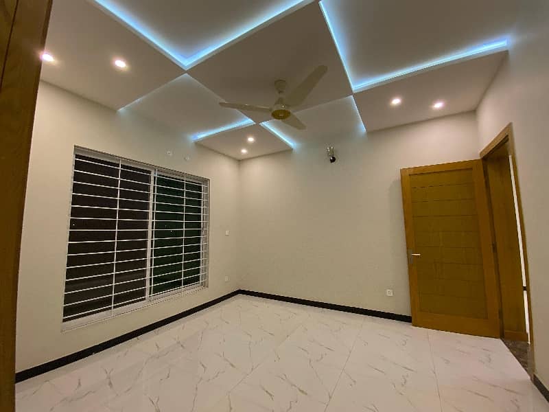 Luxury Brand New Designer Full House Available For Rent Bahria town phase 8 Rawalpindi Real Picture 18