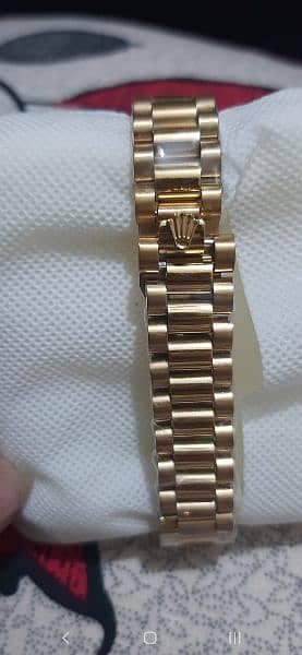 ladies watch with box 1