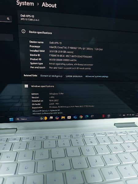 Dell Xps 13 i7 10th gen, 7390  2 in 1 8