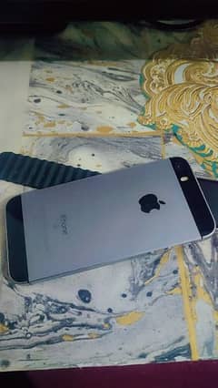 iPhone 5Se 32GB 0