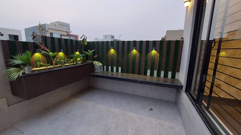 FIRST ENTRY BRAND NEW LUXURY HOUSE FOR RENT 2