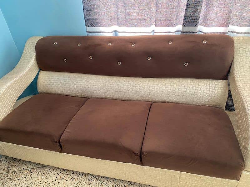 7 Seater Sofa Set 4 months used like new 1