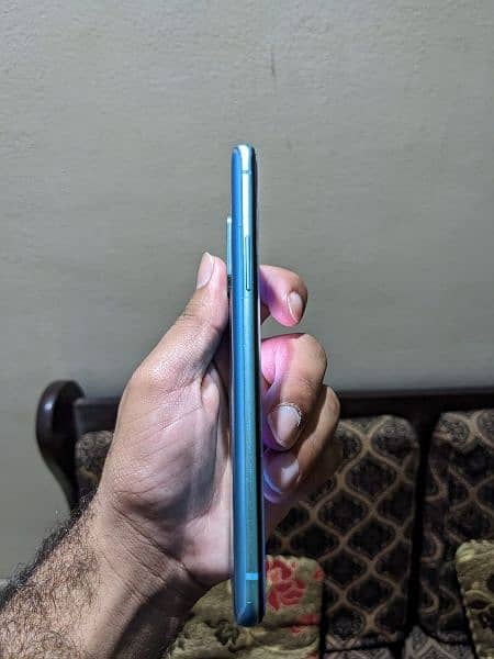 One Plus 8t 4