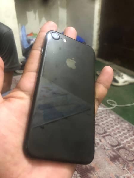 i phone 7 pta sim working  128 gb 4