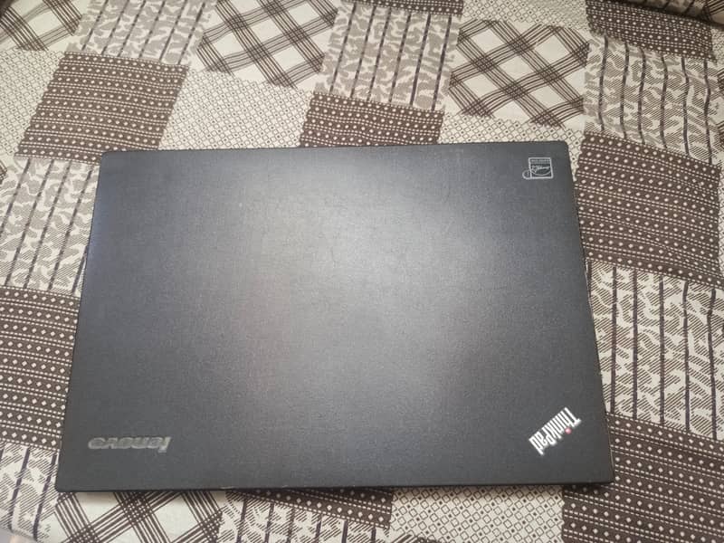 Lenovo Thinkpad T450 - i5 5th Gen - 12 GB RAM - 128 SSD 3