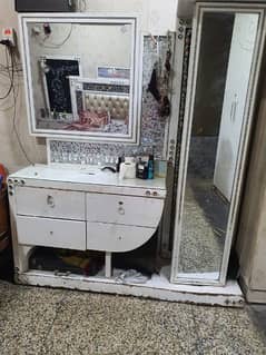 dressing table for sale 0