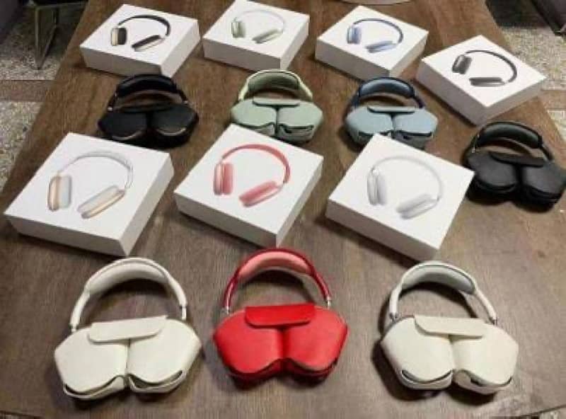 AIRPOD MAX WITH CASE (FREE DELIVERY ALL OVER PAKISTAN) 1