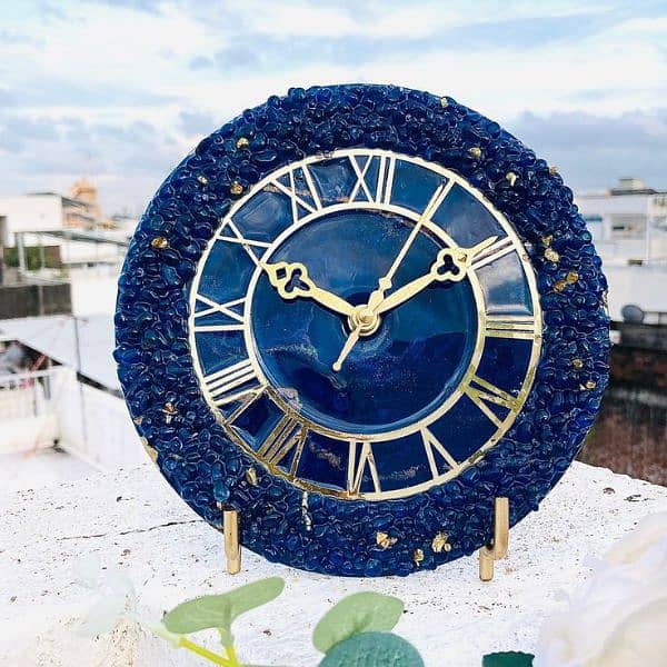 Resin wall clock 4