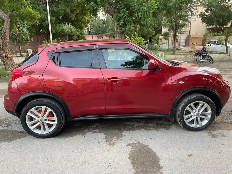 Nissan Juke model 2010/15 full option 7