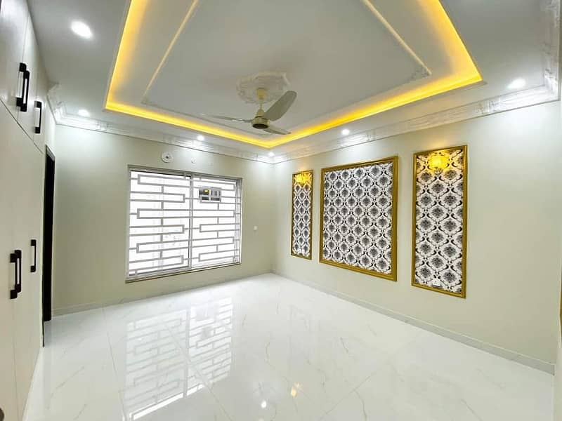 Brand New 10 Marla Designer Modern House for Rent in Bahria Town, Lahore 29