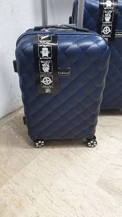 Luggage bags/ travel suitcases/ trolley bags/ travel trolley/ attachi