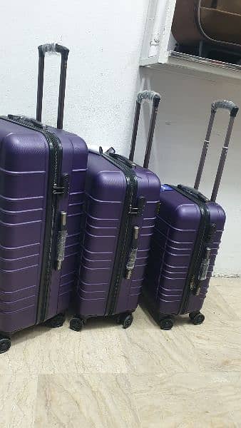 Luggage bags/ travel suitcases/ trolley bags/ travel trolley/ attachi 4