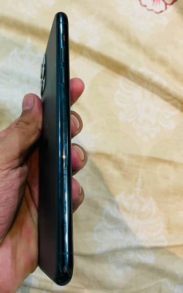 iPhone 11 ProMax 256 GB - Dual PTA 4