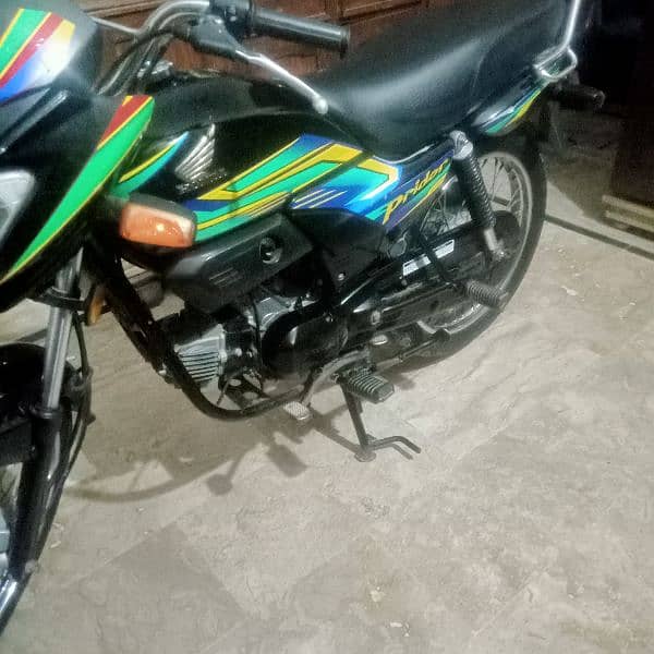 Honda pridor Karachi number excellent and original condition 10