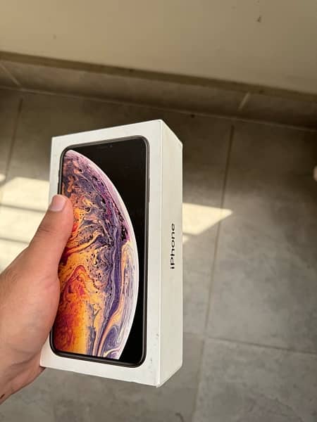 iphone XS Max 6