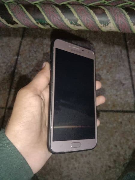 Samsung Galaxy j4 used like new 2