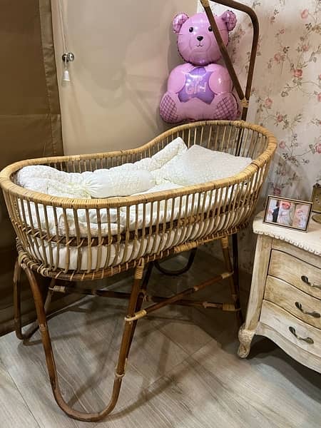 Baby bassinet 2