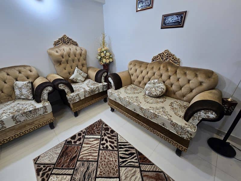 7 Seater Crown Sofa Set worth 95K for Sale with Table 1