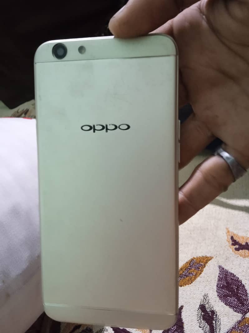 Oppo f1s 4