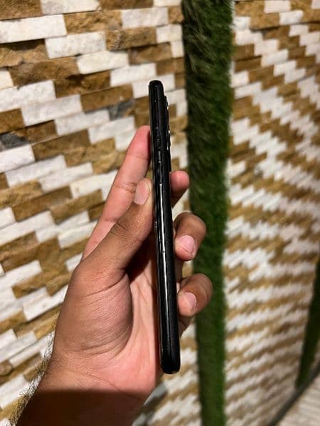 One plus 9 pro 4