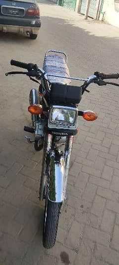 Honda CG 125 2022 Genuion 100%