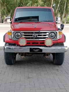 Toyota Land Cruiser 1986 0