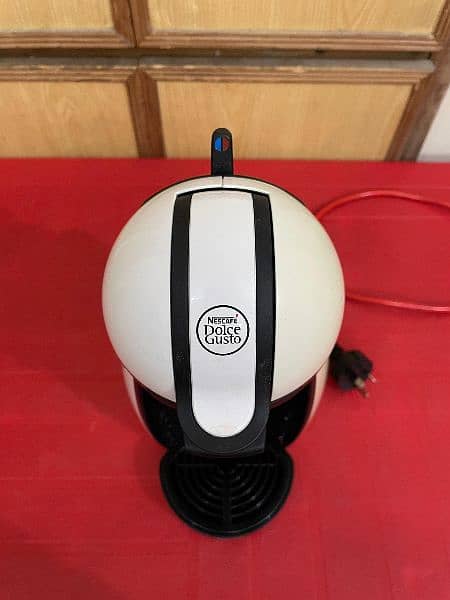 Krups Nescafe Dolce Gusto Coffee Maker 18