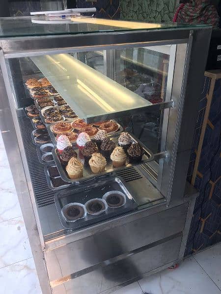 Pestry / Bakery Display chiller counter 2