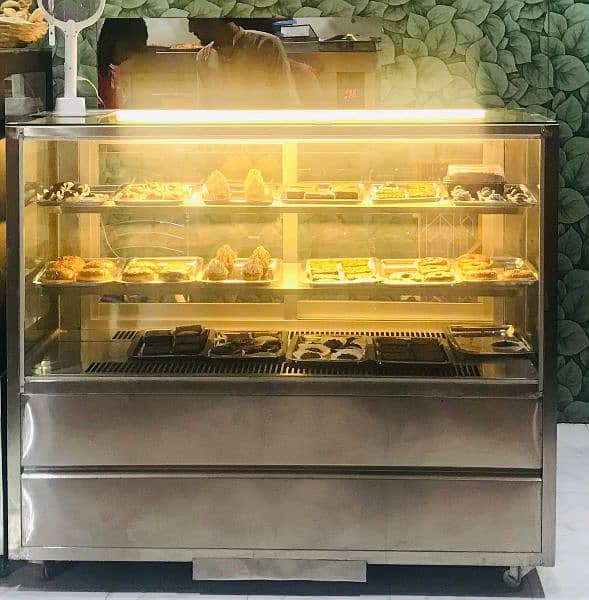 Pestry / Bakery Display chiller counter 4