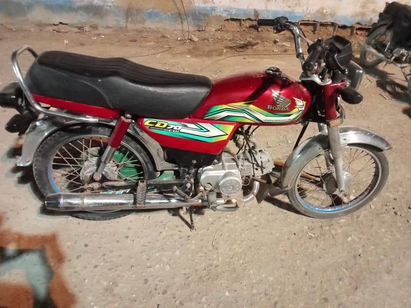 Honda CD 70 model 2023 karachi 1st owner for sale 3